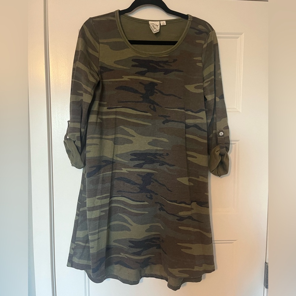 White Crow camo Dress Size Medium